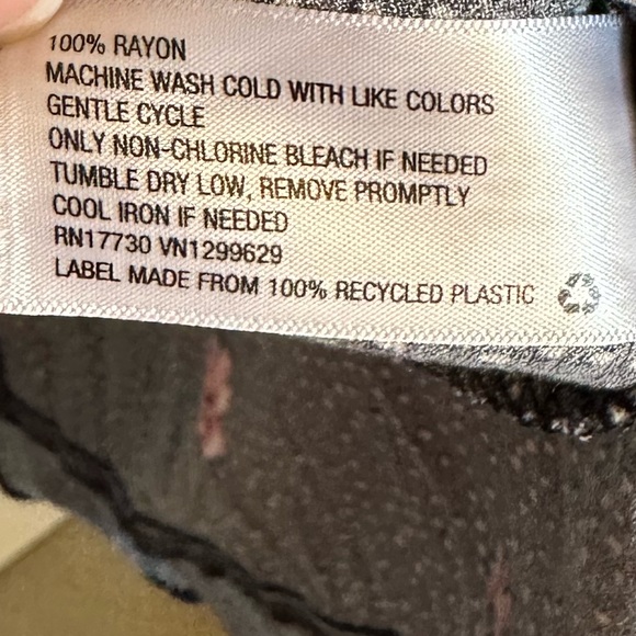 Xhilaration Navy and Pink Floral Sun Dress - M - Picture 3 of 4